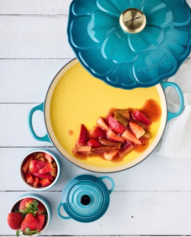 CHẢO LE CREUSET PETAL BRAISER BLEU RIVIERA CÓ NẮP 26CM MÀU XANH