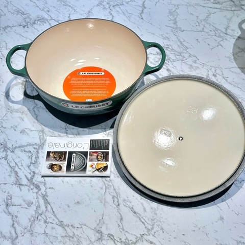 Nồi gang sâu lòng Le creuset Marmite Olive Artichaut 28cm
