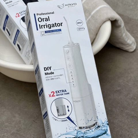 Máy tăm nước Extra Water tank 4 chế độ Kaiyo màu trắng / xanh