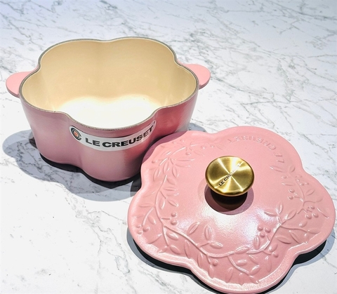 NỒI GANG LE CREUSET ELEGENT SUGAR PINK 20CM