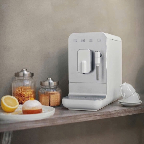 MÁY PHA CAFE SMEG EXPRESSO BCC12WHEU TRẮNG