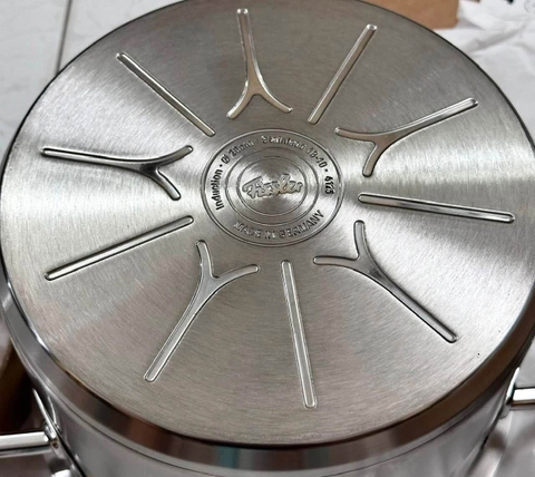 BỘ NỒI FISSLER PURE 5 MÓN ( 4 NỒI 1 QUÁNH) NẮP INOX