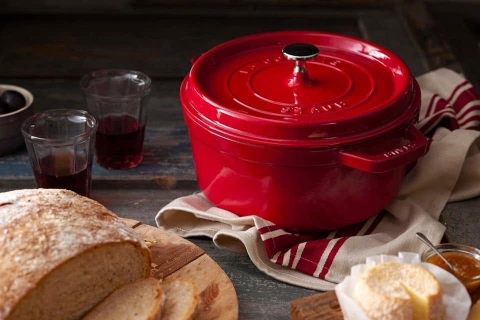 Nồi gang tròn Staub cocotte ronde cerise 20cm màu đỏ cherry line A