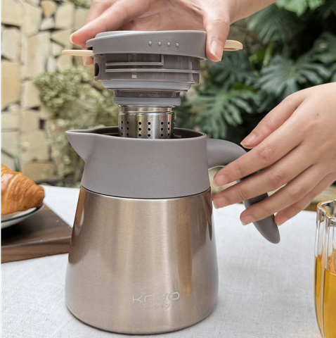 Bình giữ nhiệt pha trà kèm lõi lọc Kaiyo 500ml màu vàng đồng
