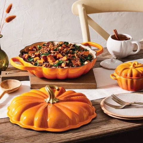 Nồi chảo bí ngô Le Creuset Marronnier 28cm màu cam vàng