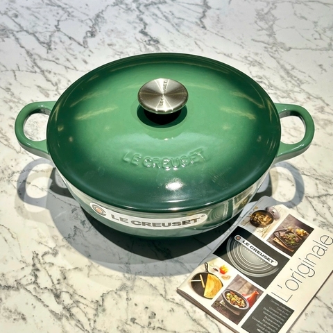 Nồi gang sâu lòng Le Creuset marmite màu artichaut 22cm