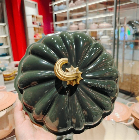 NỒI BÍ NGÔ LE CREUSET THYME 24CM