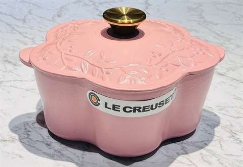NỒI GANG LE CREUSET ELEGENT SUGAR PINK 20CM