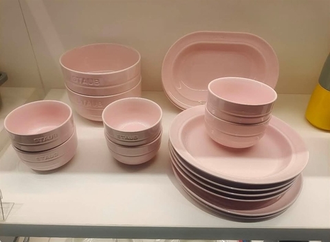 Set 16 món bát đĩa Staub màu hồng sorbet