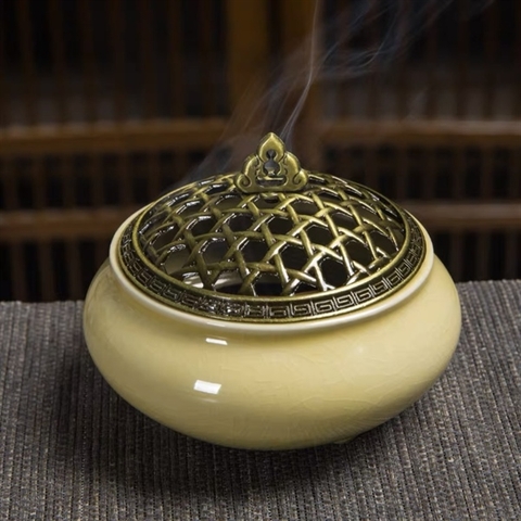 Lư Xông Nắp nhọn