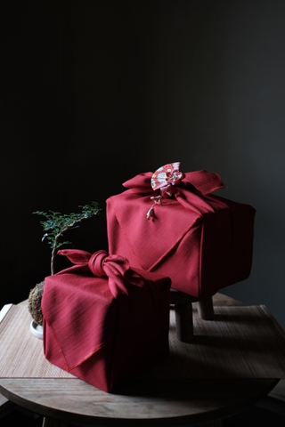 Đóng gói Furoshiki - Furoshiki wrapping