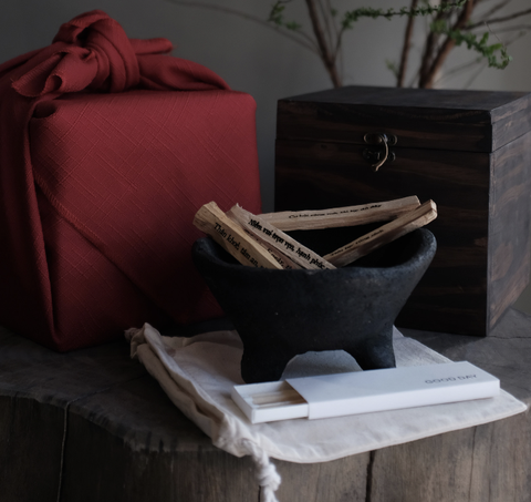 Bộ Sachi - thanh gỗ trắc xanh Palo Santo
