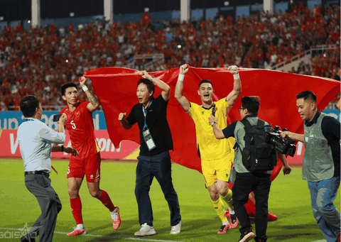 Việt Nam vô địch