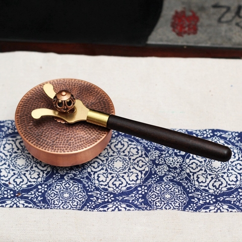 Kẹp nắp ấm trà bằng đồng nguyên chất cao cấp chống nóng (1 cái)