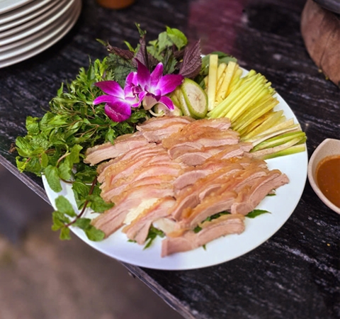 Bê thui cầu mống