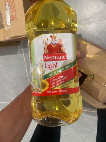 Dầu ăn Neptune 2L