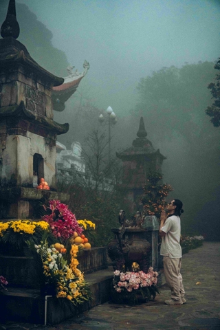 Phật Hoàng Tháp