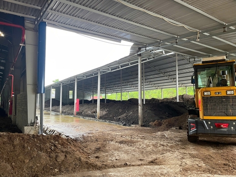 Thu gom, lưu trữ nguyên vật liệu đúng cách, đảm bảo chất lượng, không gây ô nhiễm môi trường