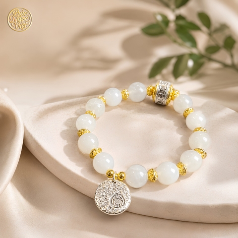 Vòng Tay Thạch Anh Trắng phối Charm Trụ Mantra và Mặt phù điêu tròn 10 li