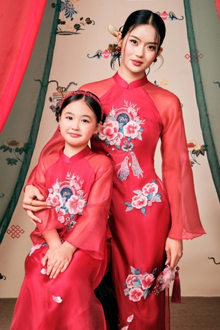 Áo dài Đào Xuân Mẫu Nghi