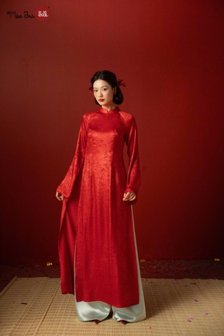 Áo dài Thục Khuê