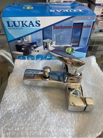 Lukas - củ sen tắm nóng lạnh vuông + chân sen
