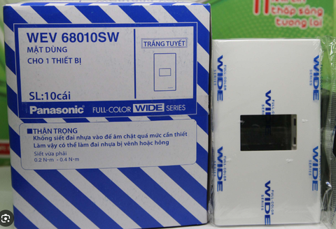 Panasonic Wide - Mặt 1 WEV68010SW