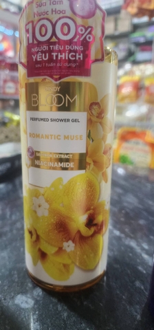 Sữa Tắm Nước Hoa Cindy Bloom Romantic Muse Quyến Rũ 640g