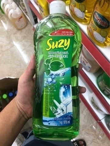 NƯỚC RỬA CHÉN SUZY NHẬT BẢN TINH CHẤT BẠC HÀ CHAI 1000ML