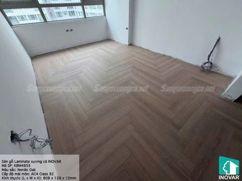 Sàn Gỗ Xương Cá Avallon KBM4955