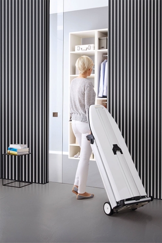 Bàn là hơi nước Miele B4312