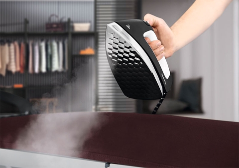 Bàn là hơi nước Miele B4847