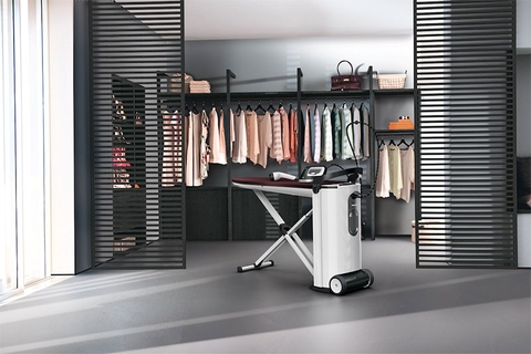 Bàn là hơi nước Miele B4847