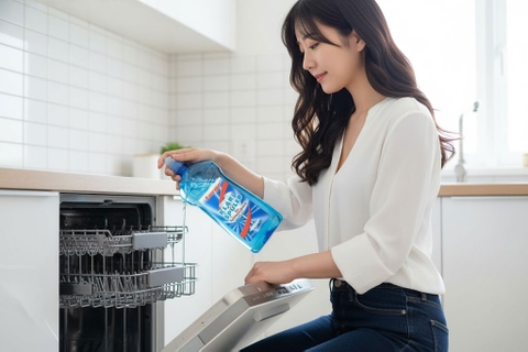 Dung dịch làm bóng dành cho máy rửa bát Largo 1 lít