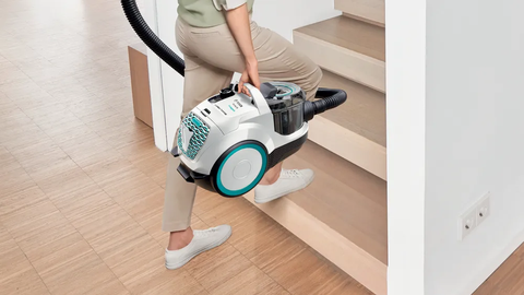 Máy hút bụi có dây Bosch BGS21WHYG Serie 4
