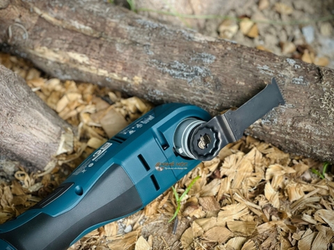 Máy cắt rung đa năng dùng pin 18V Bosch GOP 185-LI
