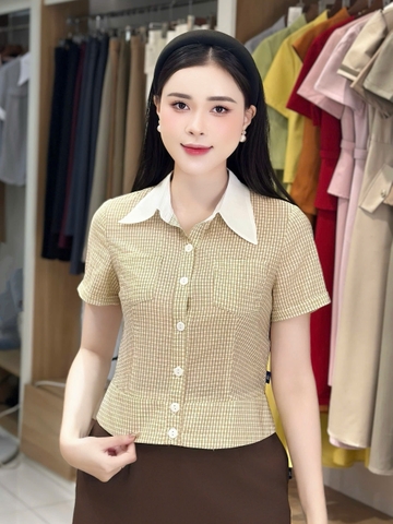 Sơ mi kẻ túi ốp phối cổ lịch sự, mới mẻ UKSM2504012