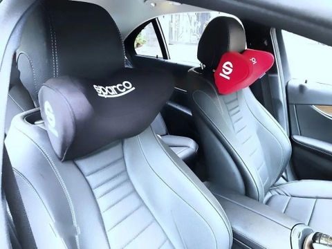 Gối Tựa Đầu Ô Tô Sparco