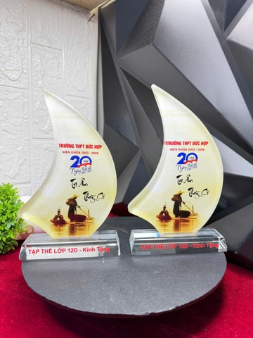 Pha Lê Cánh Buồm