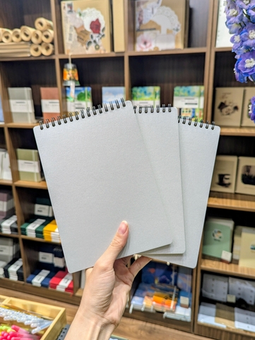 Sổ tay lò xo bìa trơn Basic notebook A5