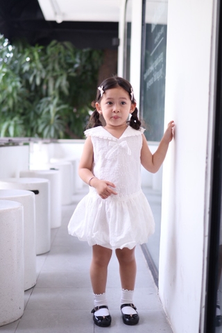Đầm bí cổ peter Pan trắng