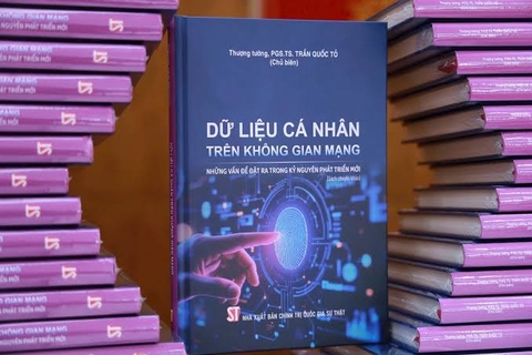 Dữ liệu cá nhân trên không gian mạng - Những vấn đề đặt ra trong kỷ nguyên phát triển mới (Sách chuyên khảo)