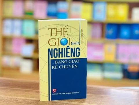 Thế giới nhìn nghiêng...Bang giao kể chuyện