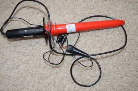 Dụng cụ đo điện áp cao FLUKE 80K-40