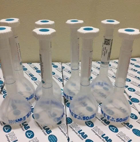 Bình định mức nhựa 100ml