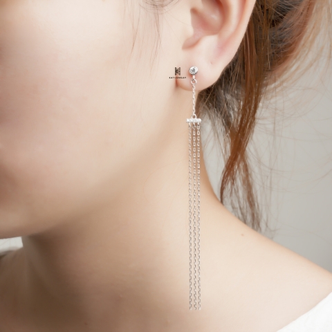 E STUD TRIPLE CHAIN WITH GEM