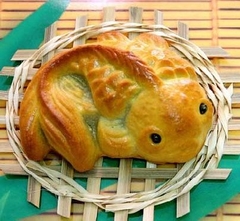 Khuôn Trung thu gõ 75gr cá chép - L3