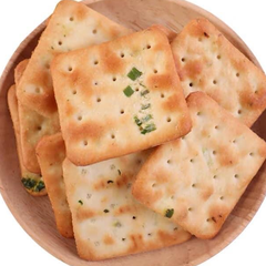 Bánh quy vuông kẹp hành (45 chiếc)