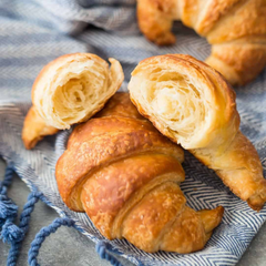 Bột bánh ngàn lớp croissant dough Amoza 1kg (có men)