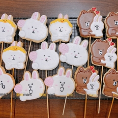 [BEECAKE] Bó hoa cookies icing gấu thỏ 8 bông